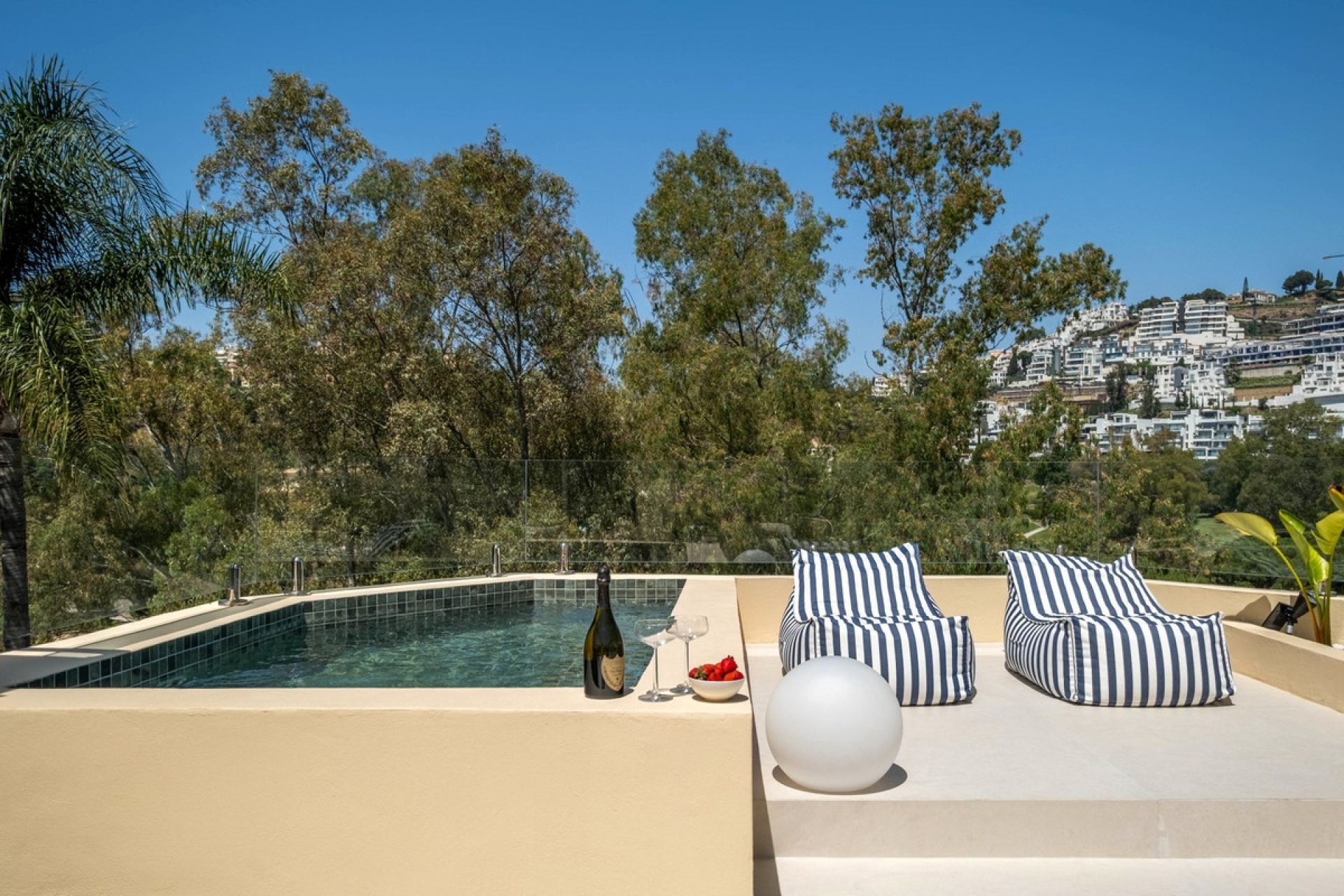 Resale - Villa - Benahavís - La Quinta