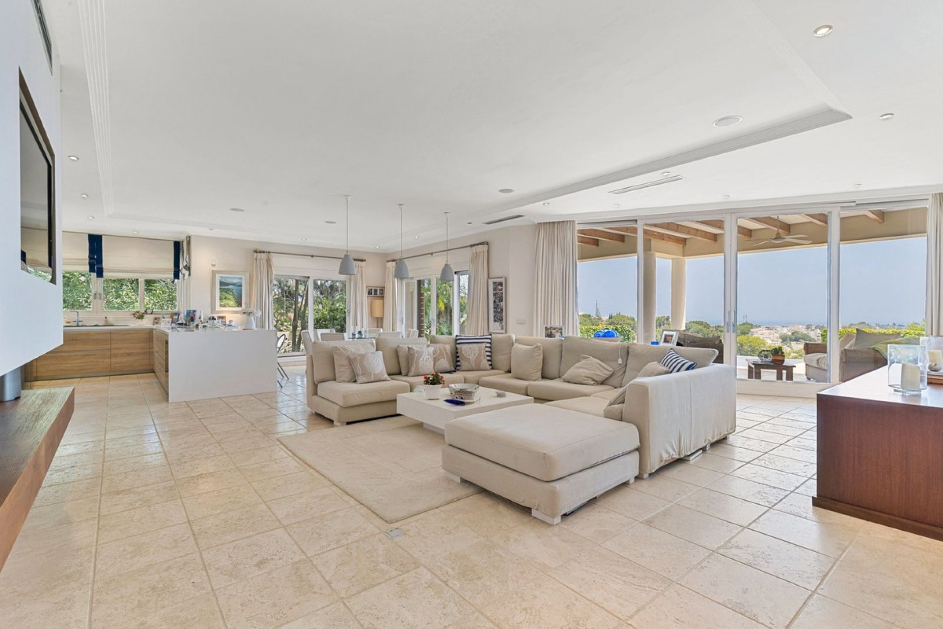 Resale - Villa - Benahavís - La Quinta