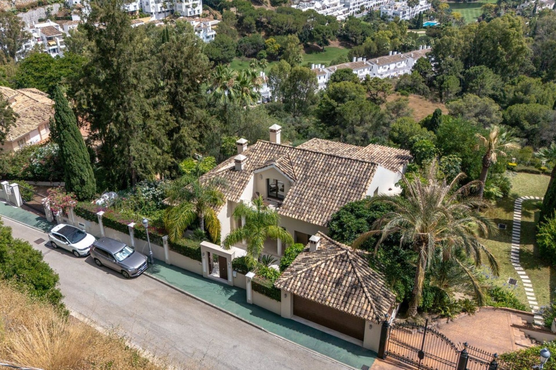 Resale - Villa - Benahavís - La Quinta