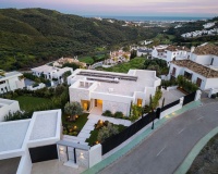 Resale - Villa - Benahavís - La Quinta