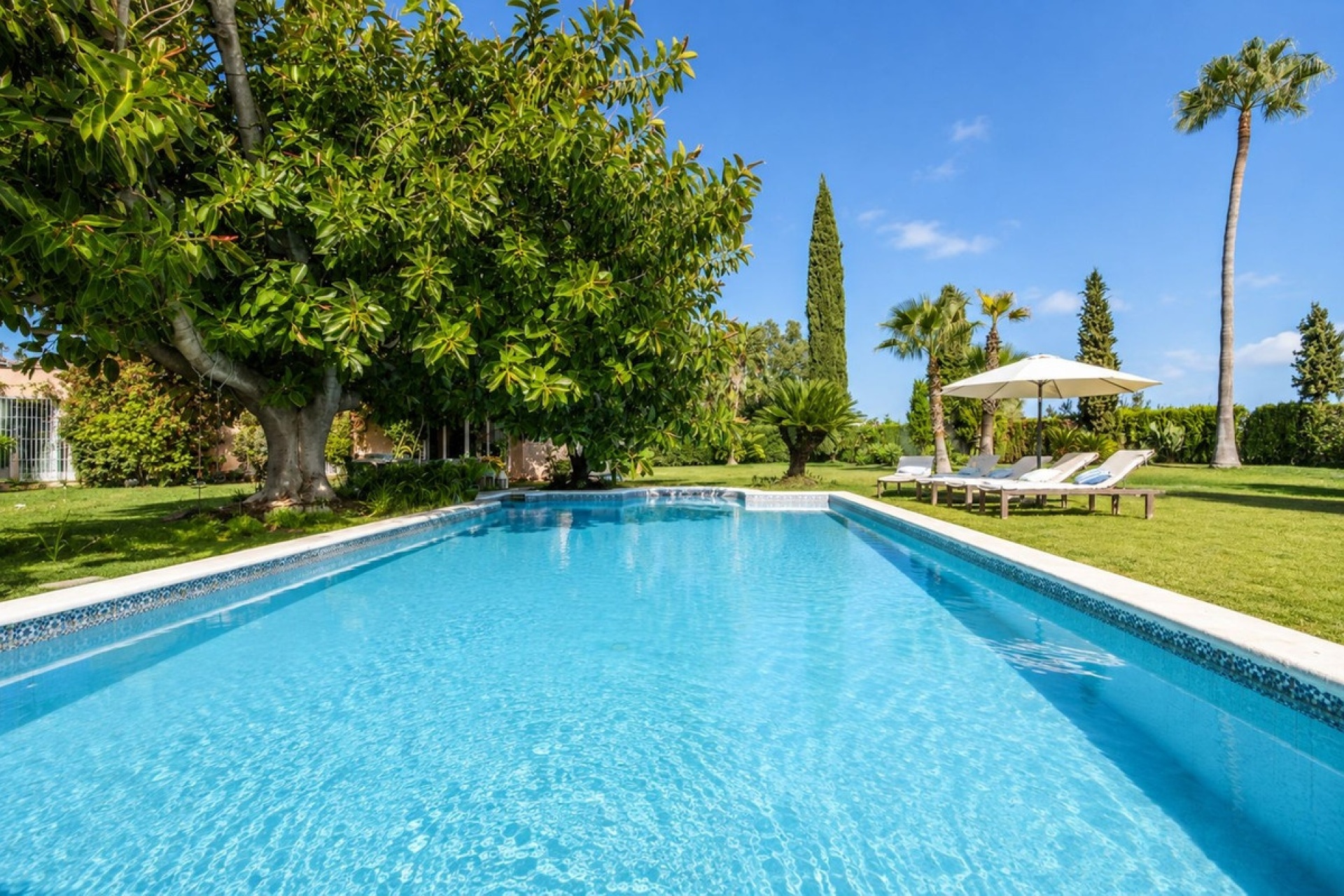 Resale - Villa - Benahavís - La Quinta