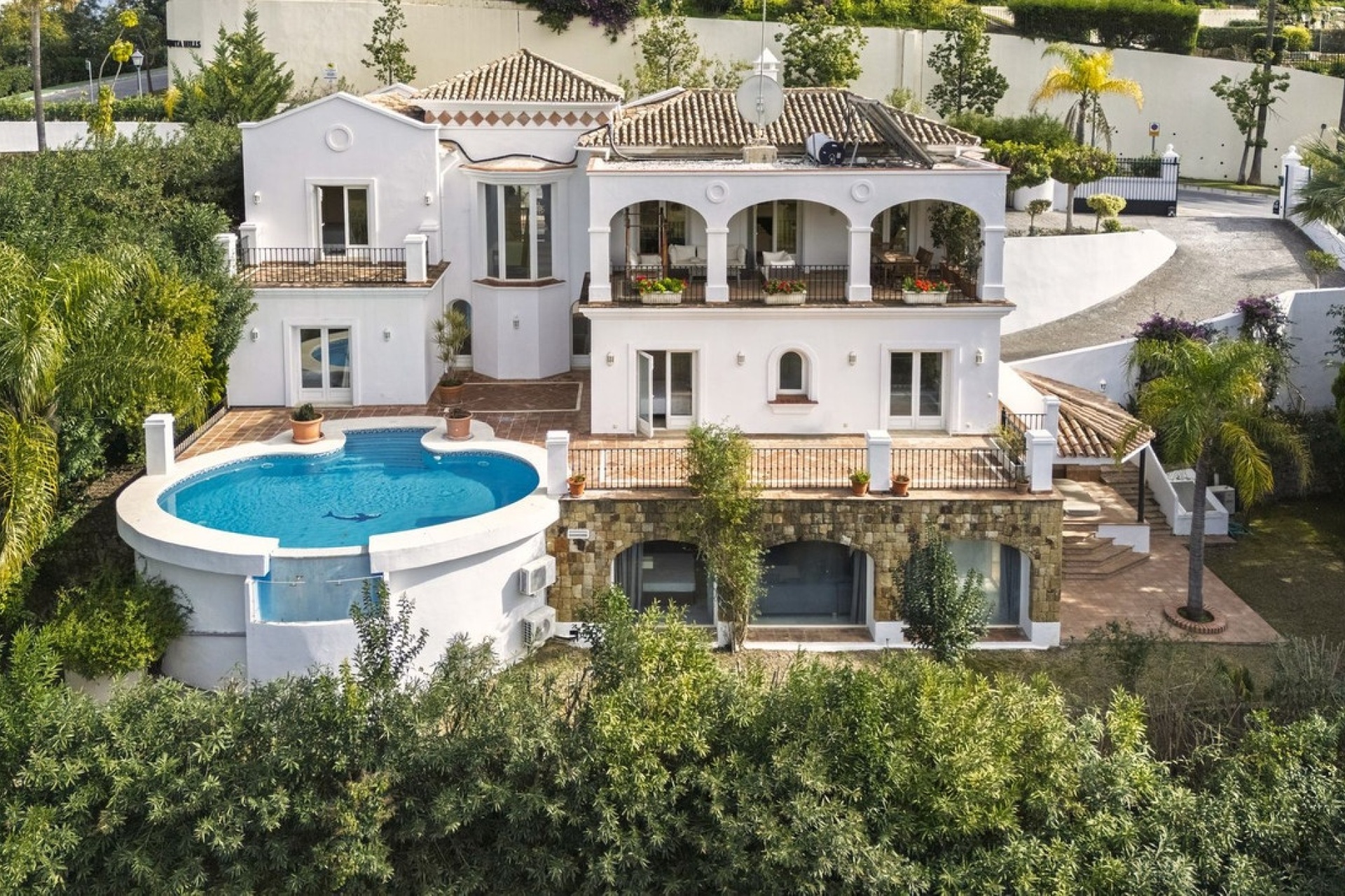 Resale - Villa - Benahavís - La Quinta