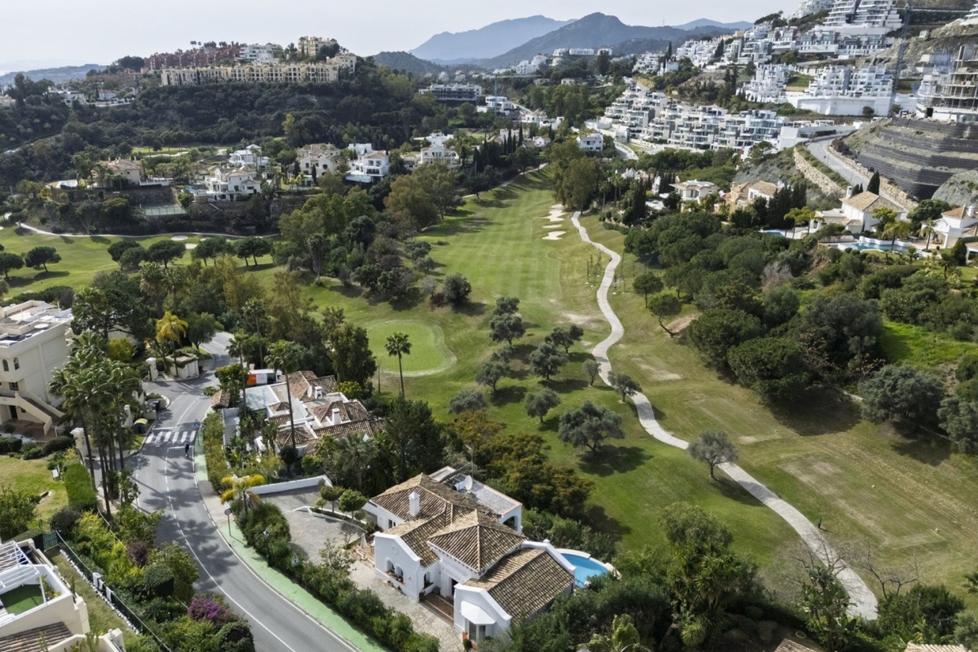 Resale - Villa - Benahavís - La Quinta