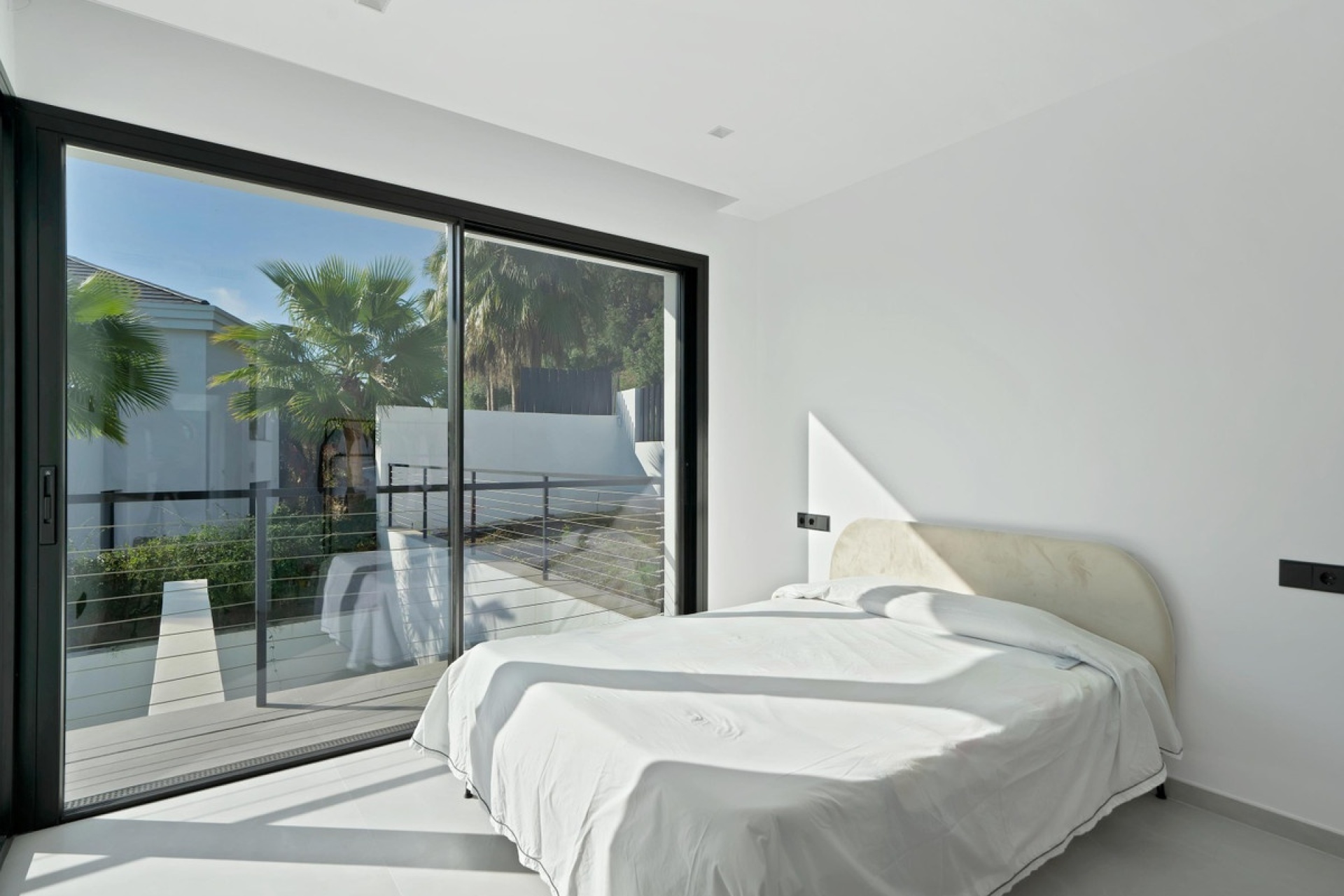 Resale - Villa - Benahavís - La Quinta