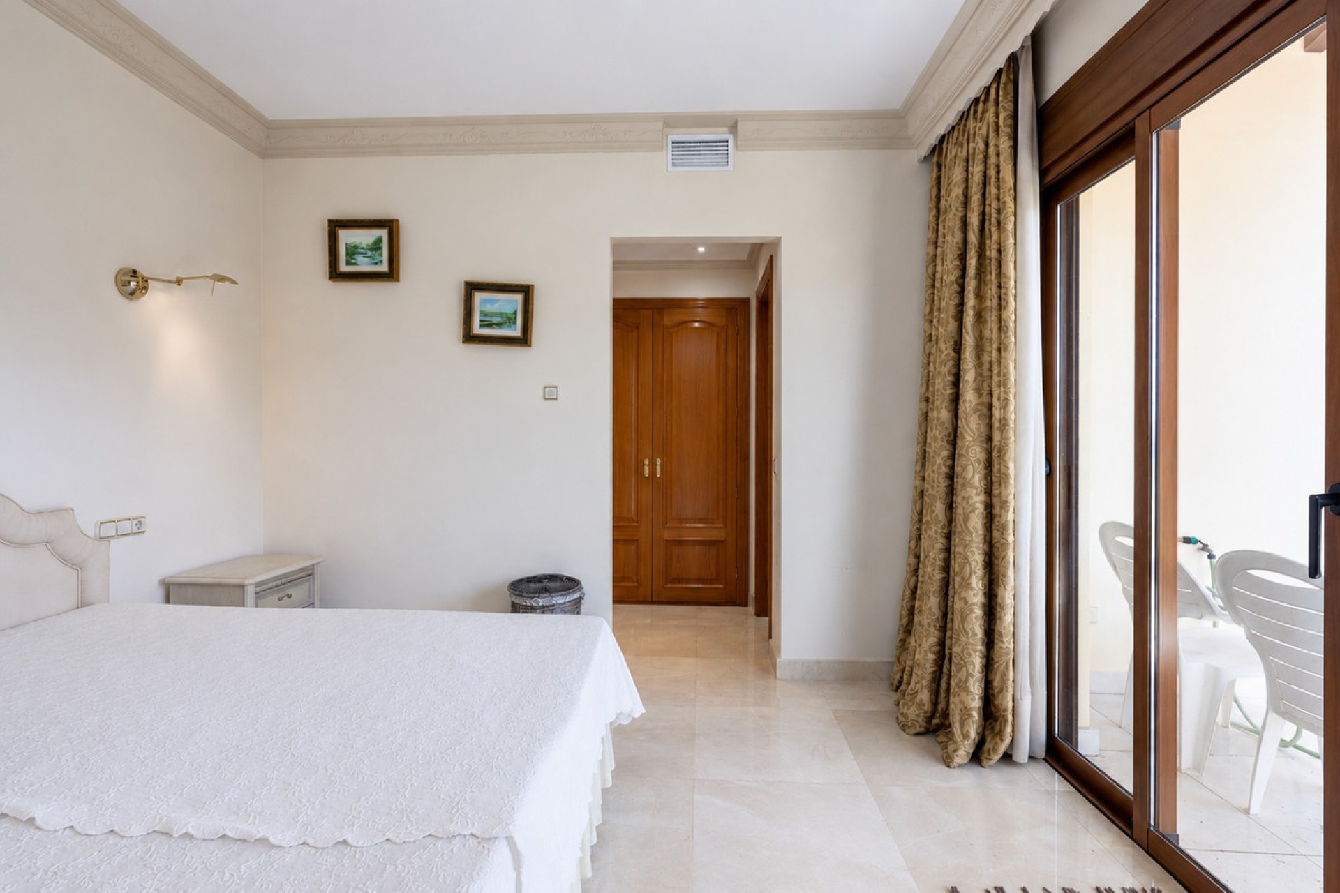 Resale - Villa - Benahavís - La Quinta