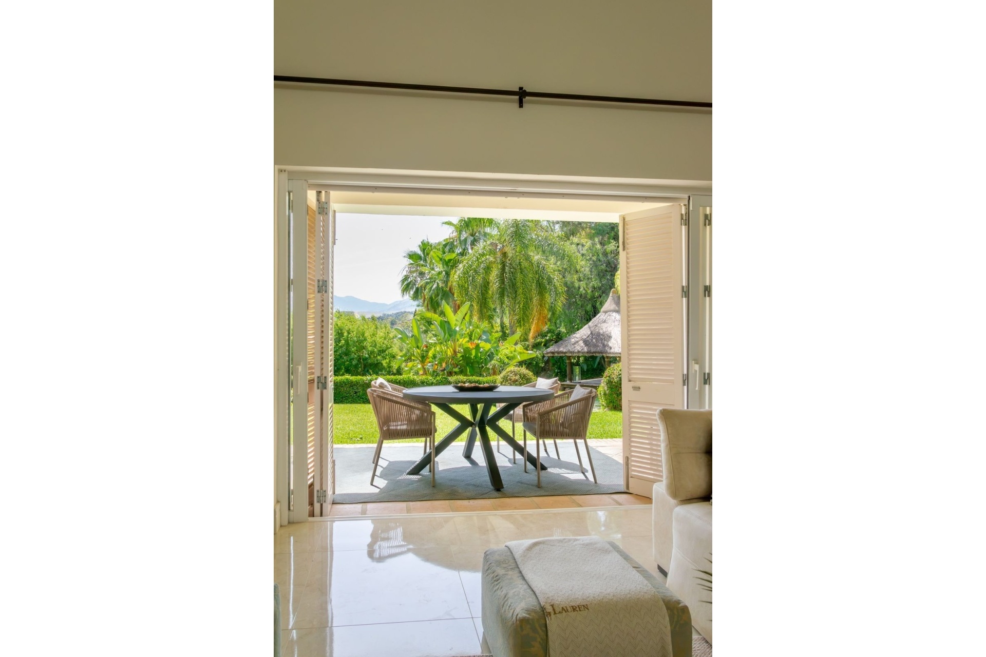 Resale - Villa - Benahavís - La Quinta