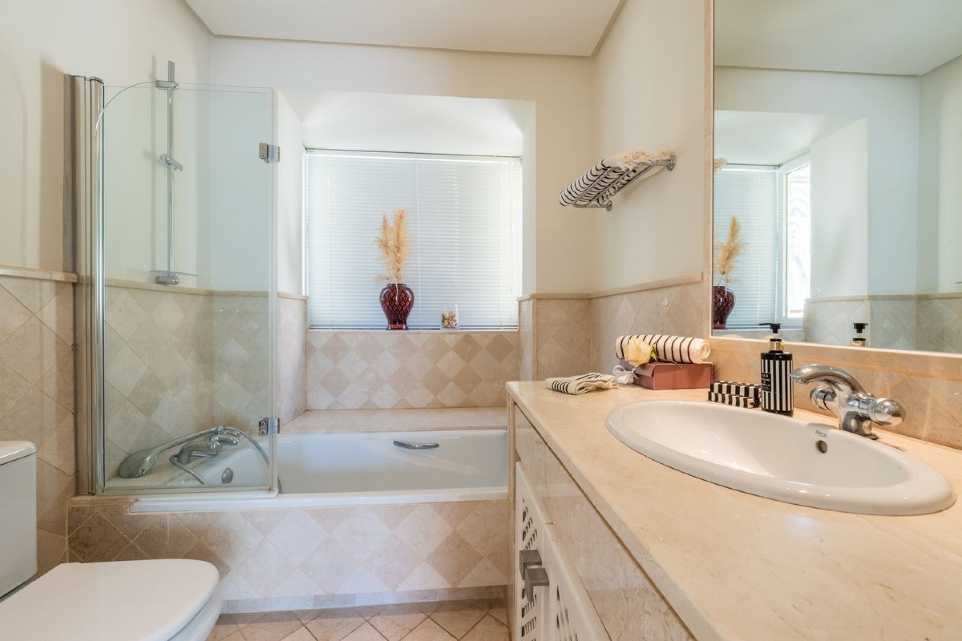 Resale - Villa - Benahavís - La Quinta