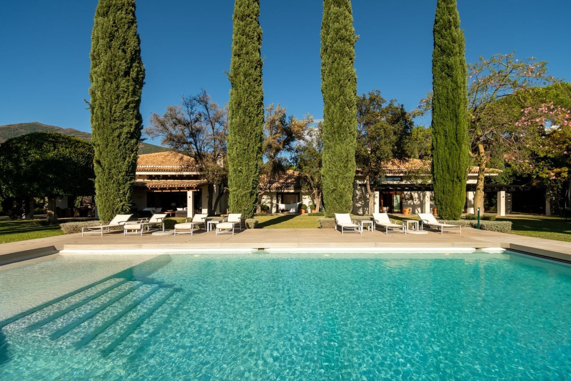 Resale - Villa - Benahavís - La Zagaleta