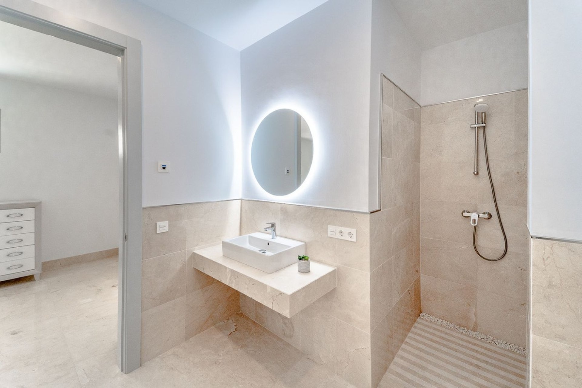 Resale - Villa - Benahavís - Los Arqueros