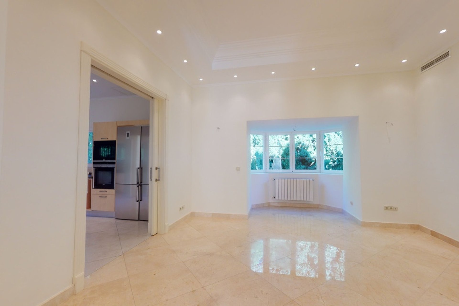Resale - Villa - Benahavís - Los Arqueros
