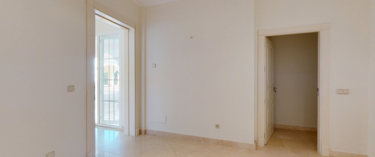 Resale - Villa - Benahavís - Los Arqueros