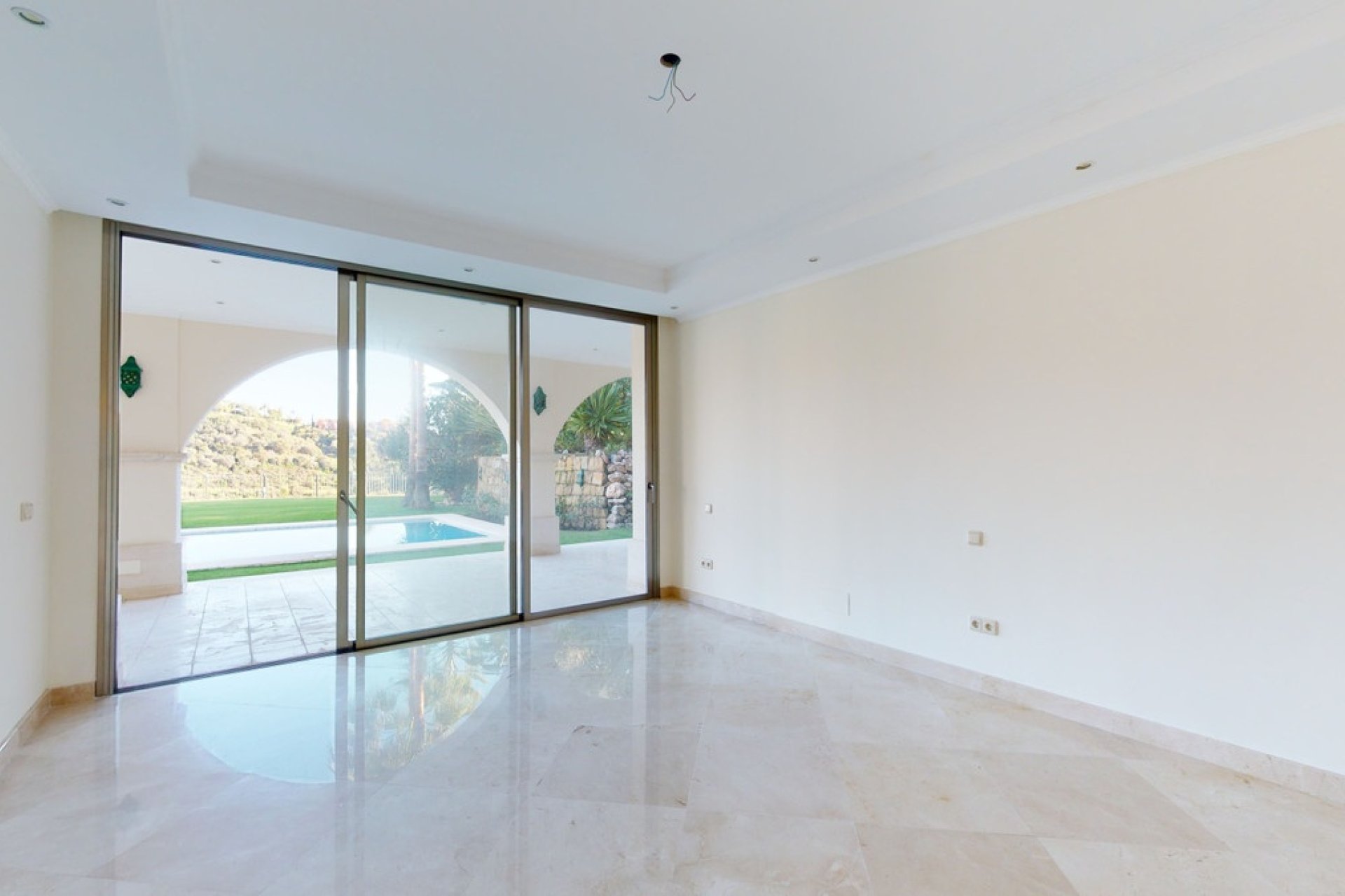 Resale - Villa - Benahavís - Los Arqueros