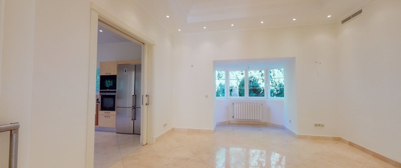 Resale - Villa - Benahavís - Los Arqueros