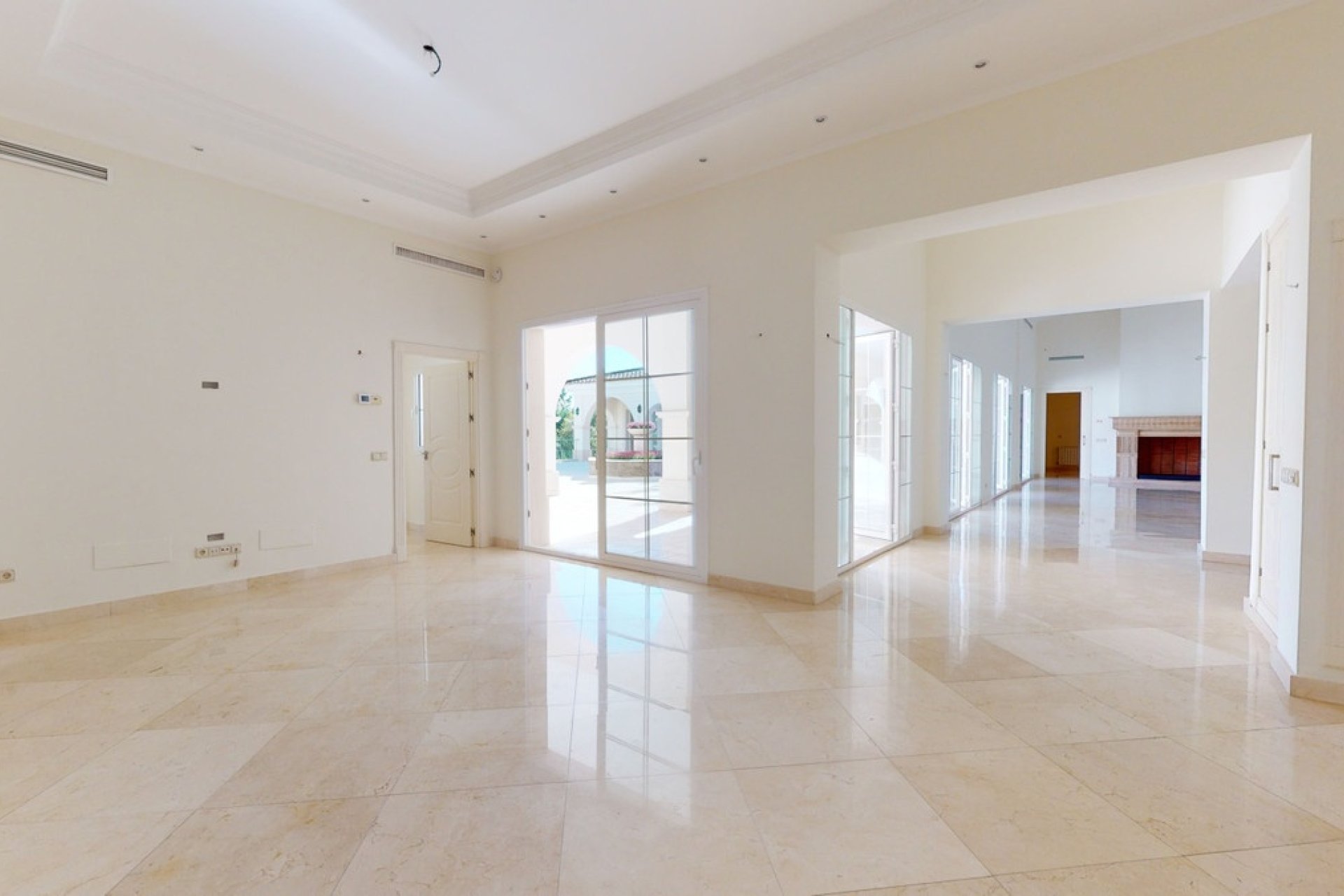 Resale - Villa - Benahavís - Los Arqueros