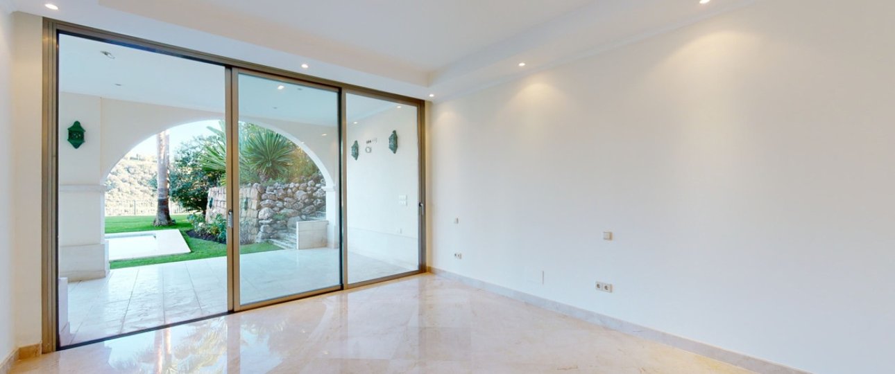 Resale - Villa - Benahavís - Los Arqueros