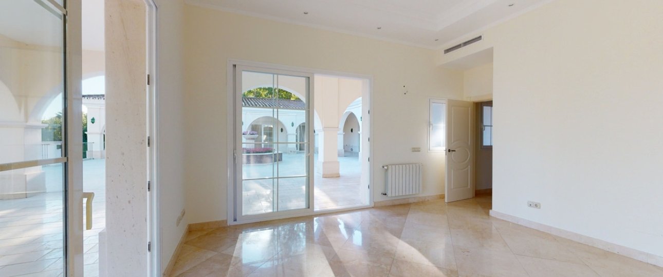 Resale - Villa - Benahavís - Los Arqueros