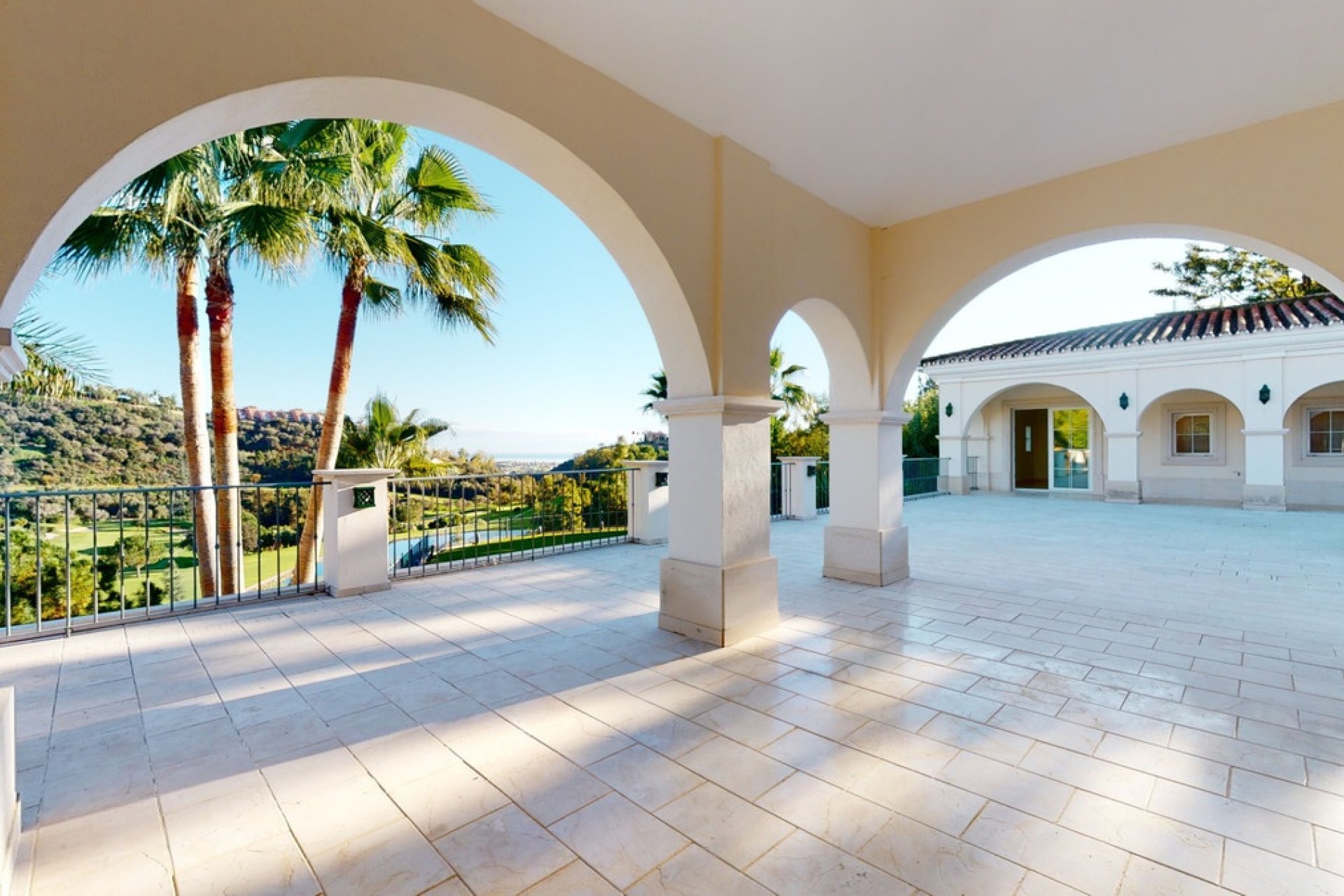 Resale - Villa - Benahavís - Los Arqueros