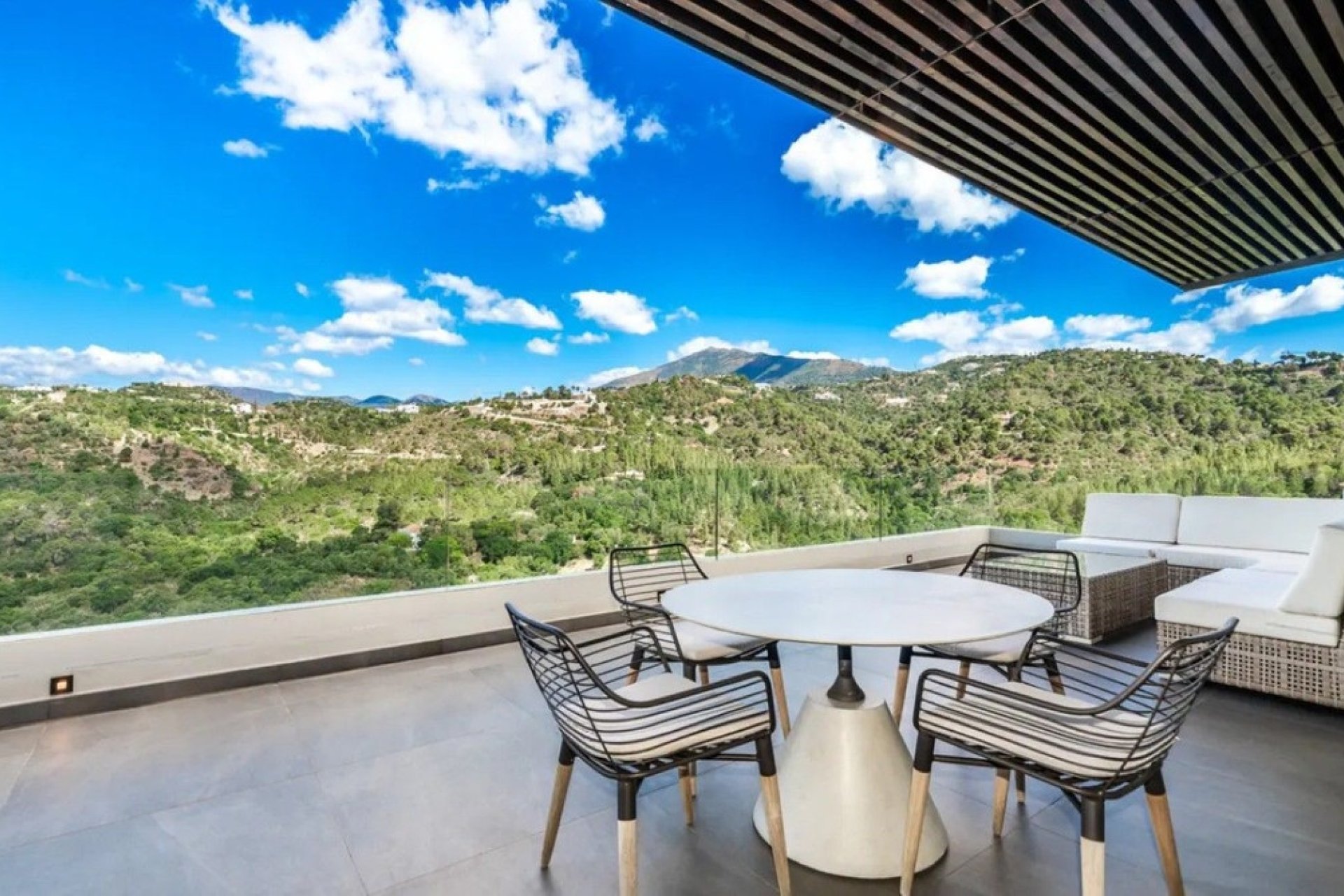 Resale - Villa - Benahavís - Los Arqueros