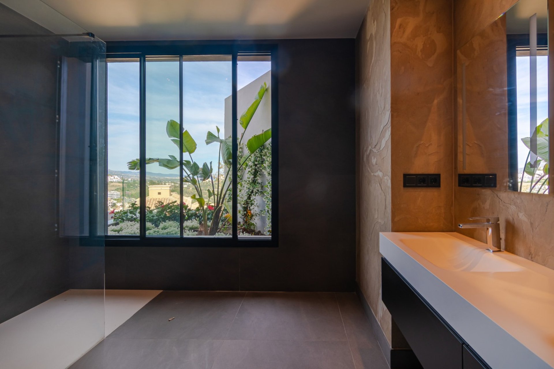 Resale - Villa - Benahavís - Los Arqueros