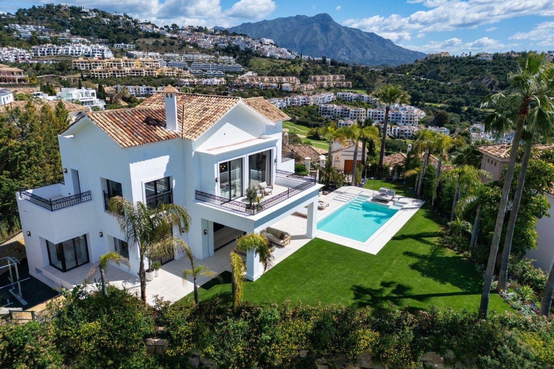 Resale - Villa - Benahavís - Los Arqueros