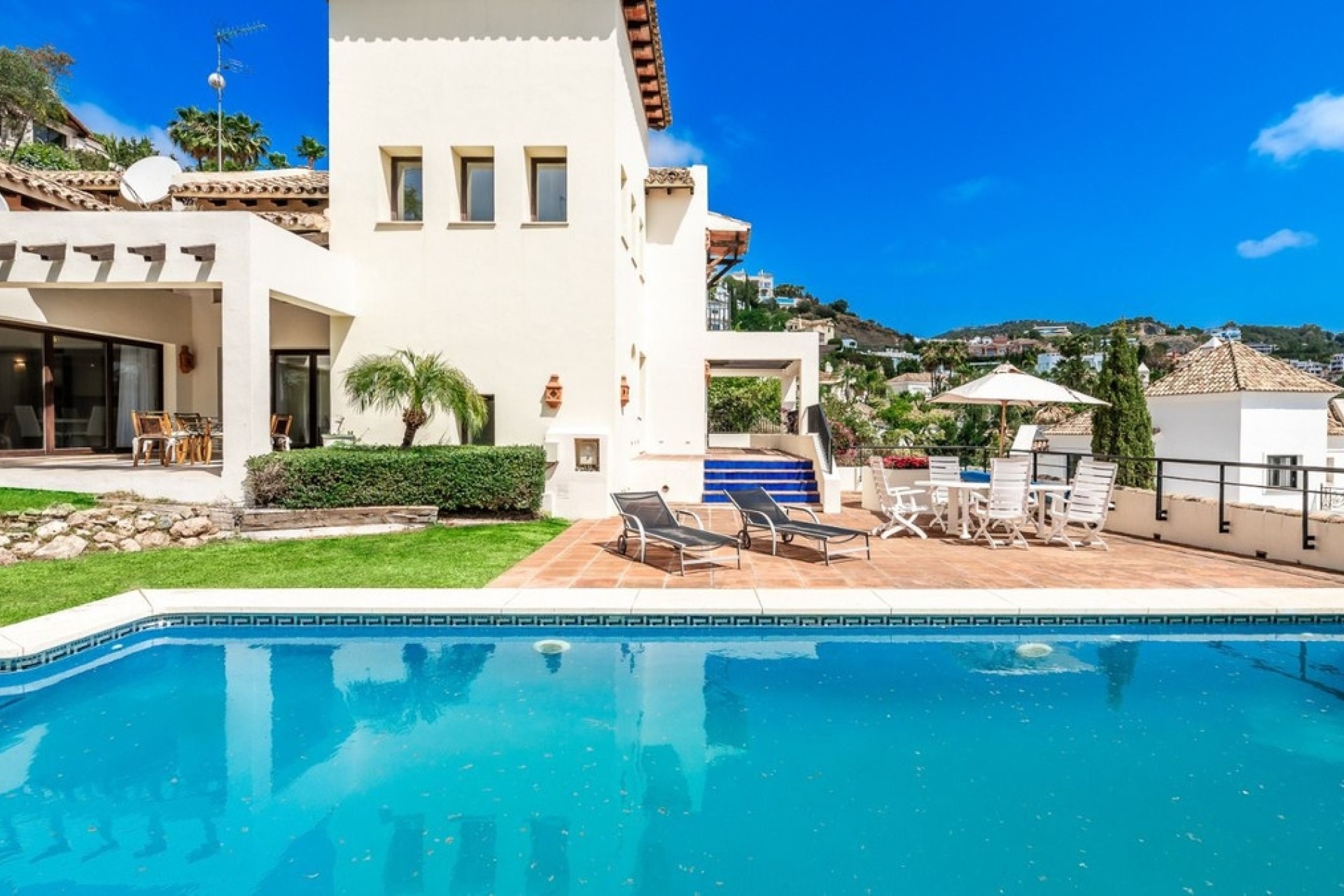 Resale - Villa - Benahavís - Los Arqueros