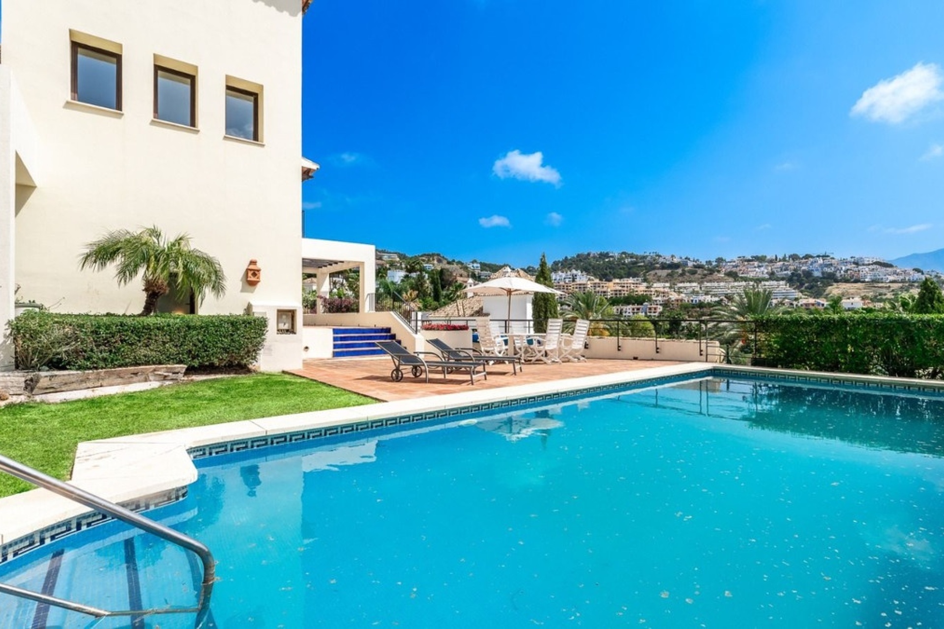 Resale - Villa - Benahavís - Los Arqueros