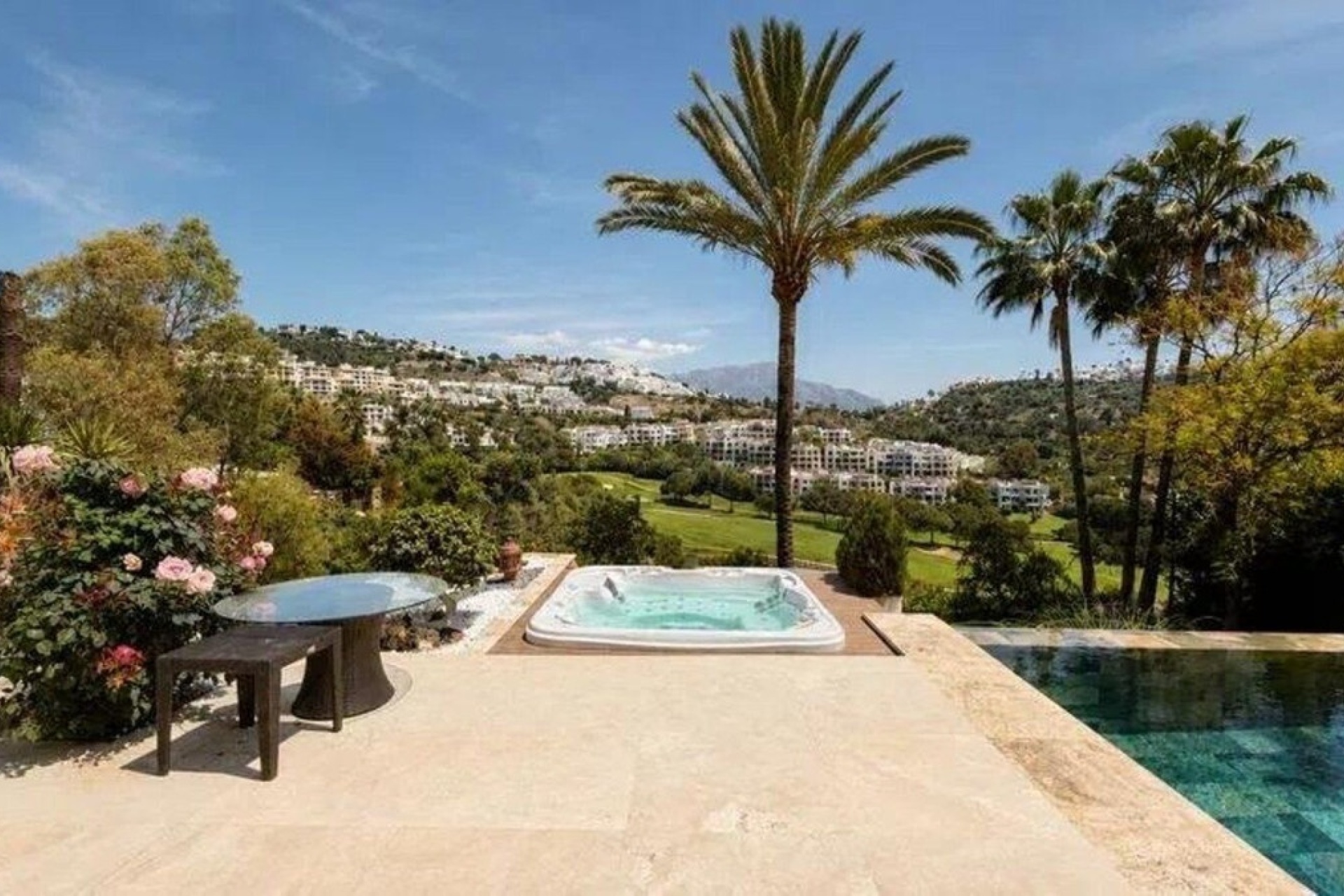 Resale - Villa - Benahavís - Los Arqueros