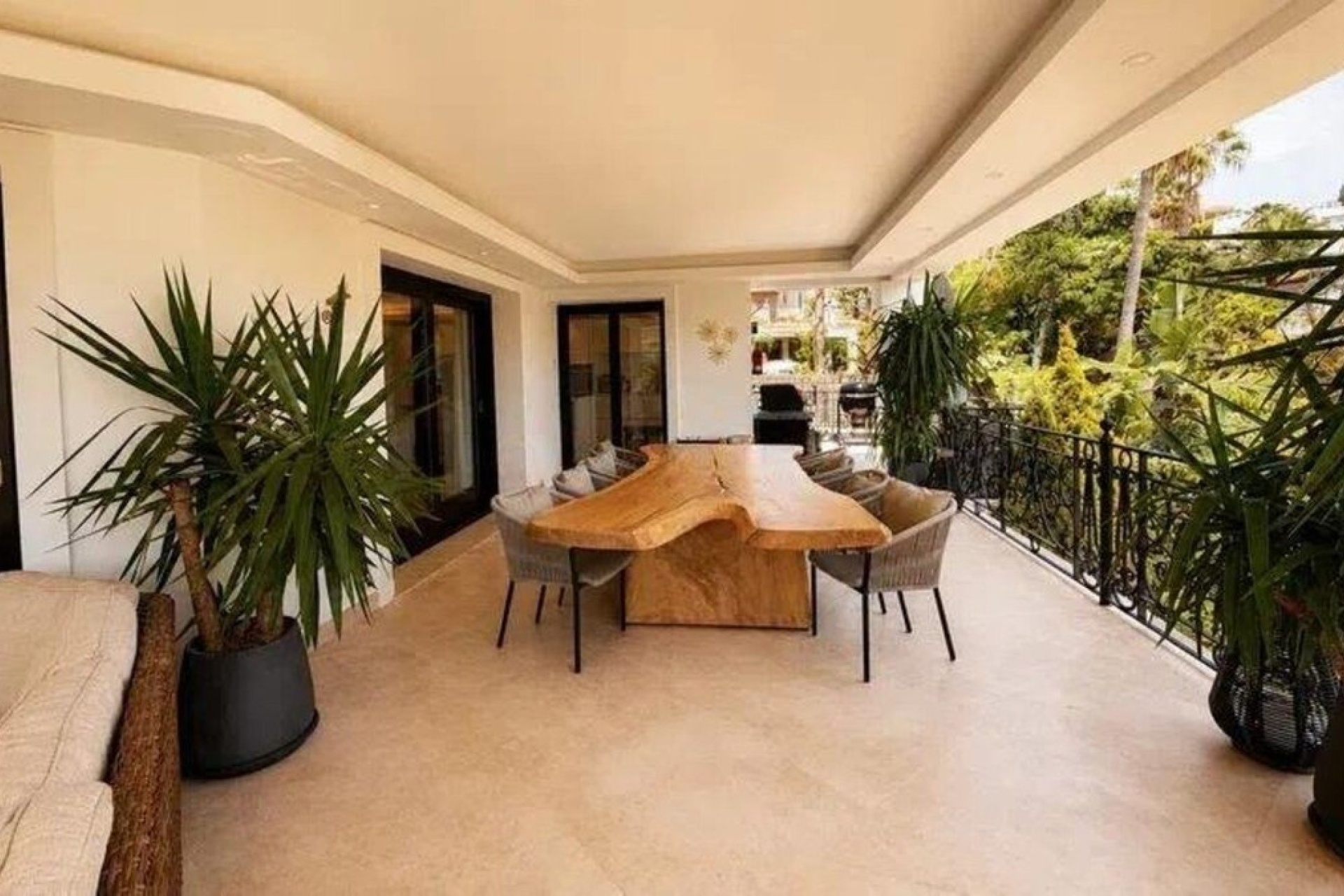 Resale - Villa - Benahavís - Los Arqueros