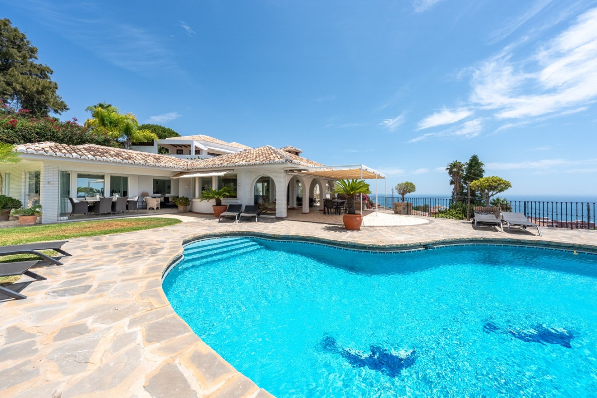 Resale - Villa - Benalmadena - Benalmadena Centro