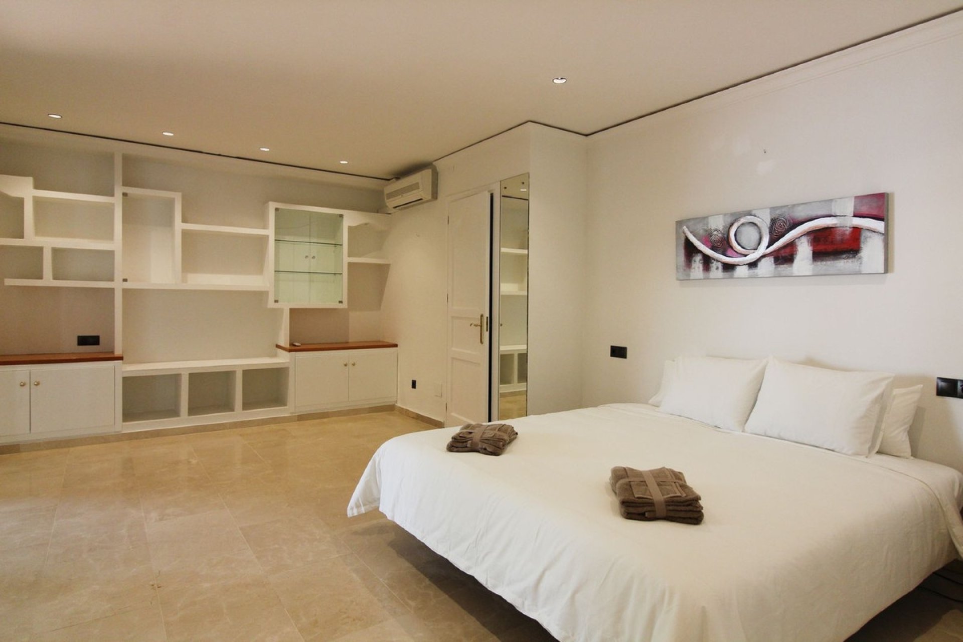 Resale - Villa - Benalmadena - Benalmadena Centro