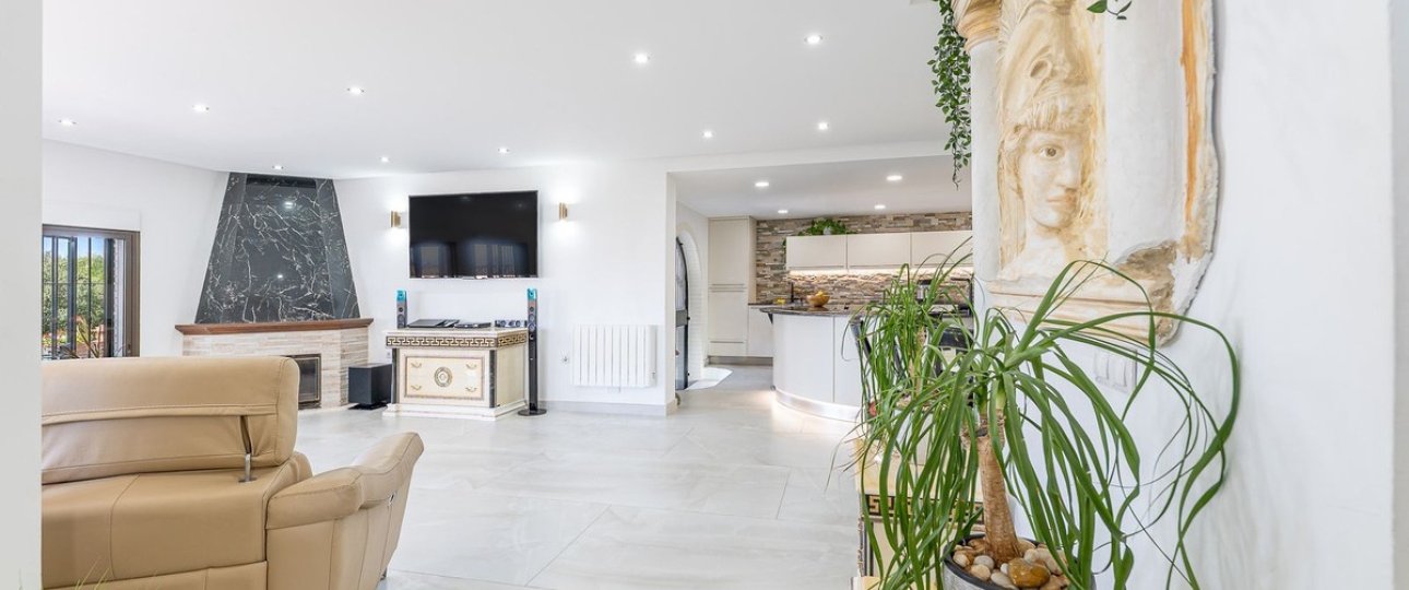 Resale - Villa - Benalmadena - Benalmadena Centro