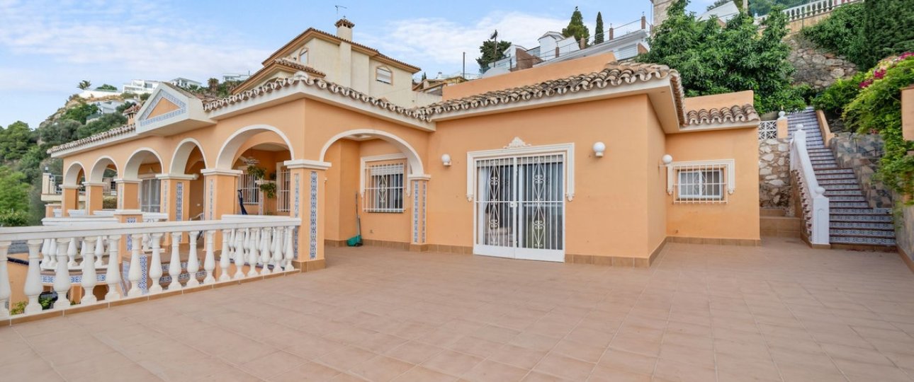 Resale - Villa - Benalmadena - Benalmadena Centro
