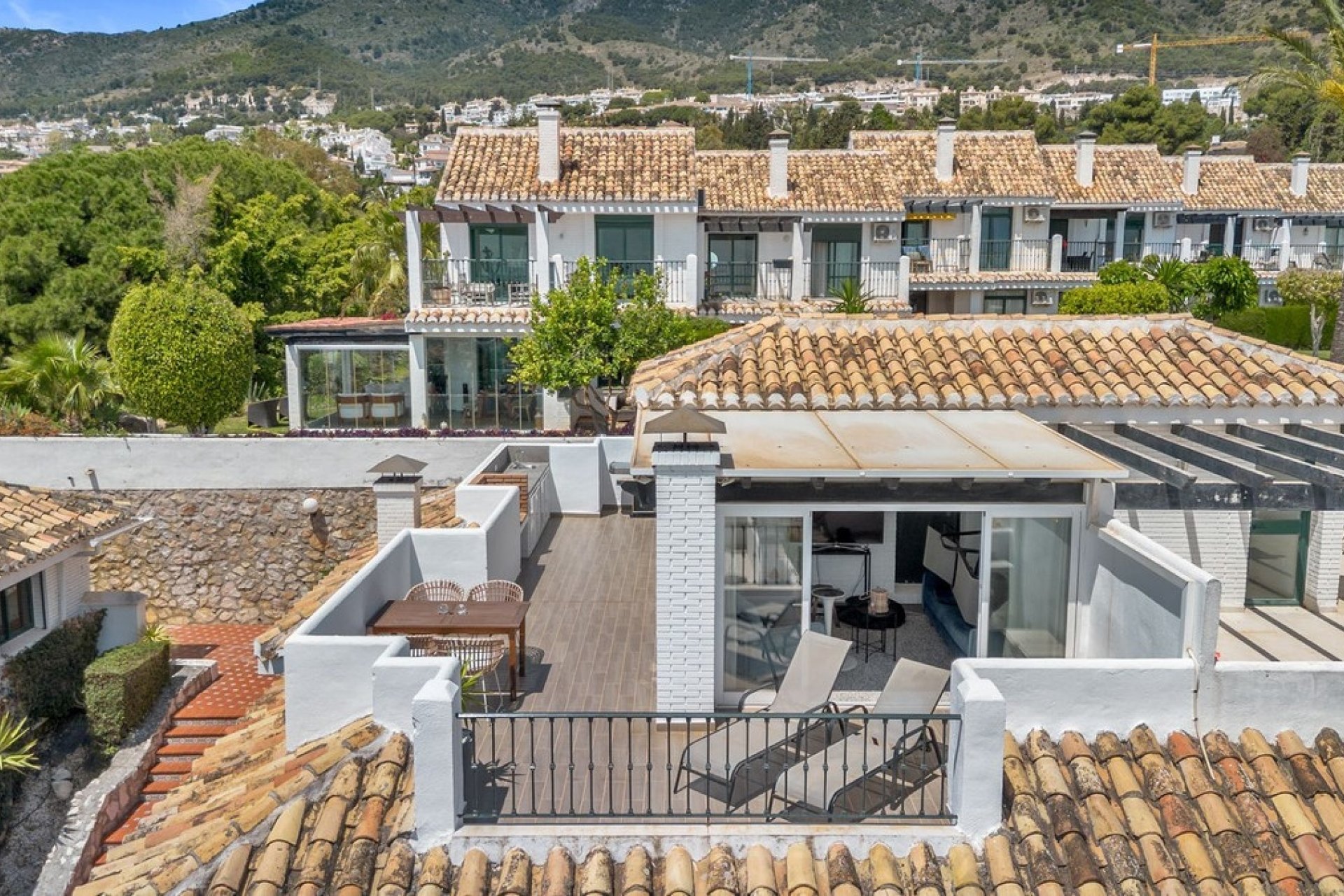 Resale - Villa - Benalmadena - Benalmadena Centro