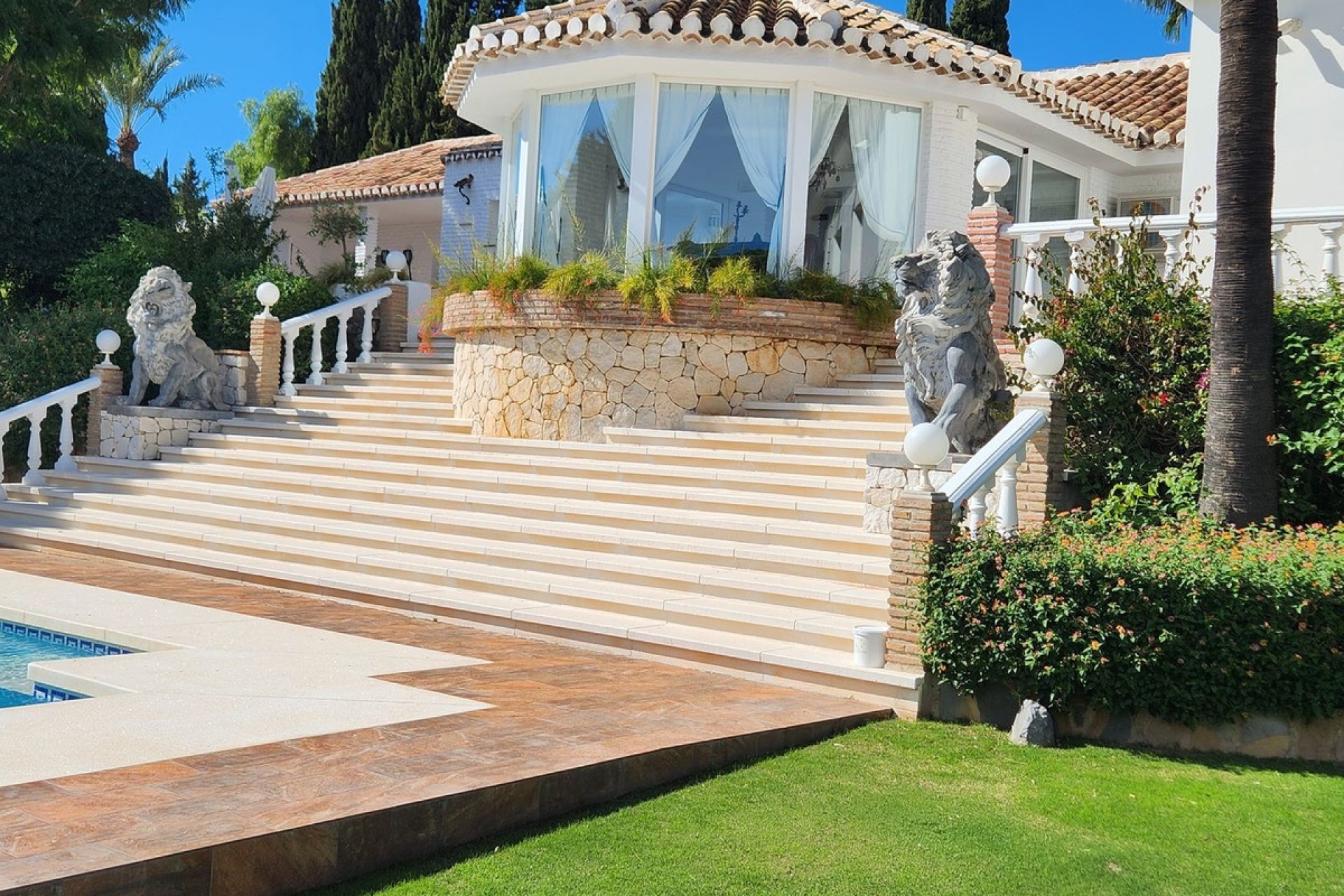 Resale - Villa - Benalmadena - Benalmadena Centro