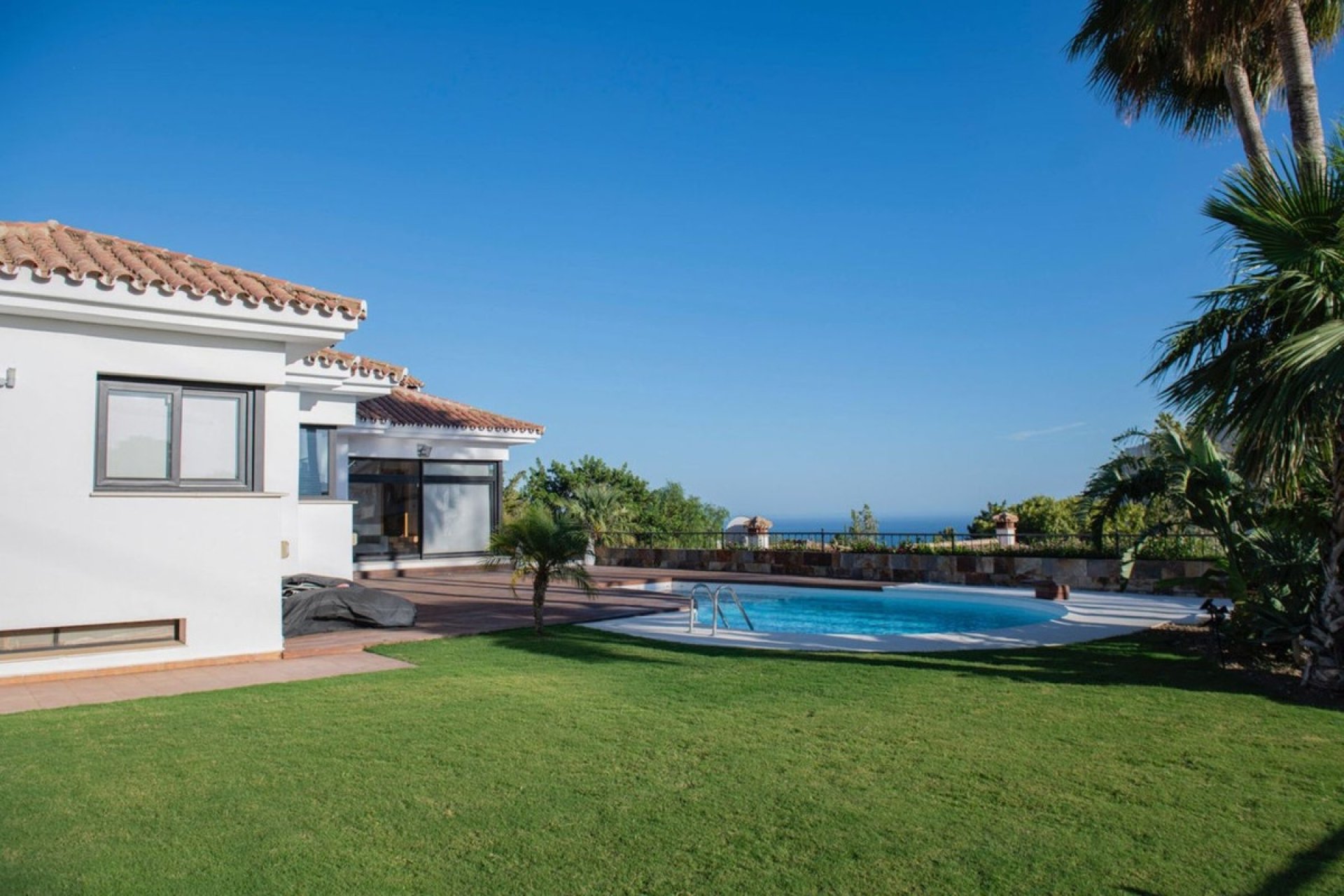 Resale - Villa - Benalmadena - Benalmadena Centro