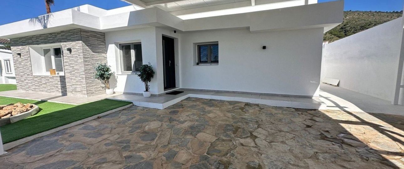 Resale - Villa - Benalmadena - Benalmadena Centro