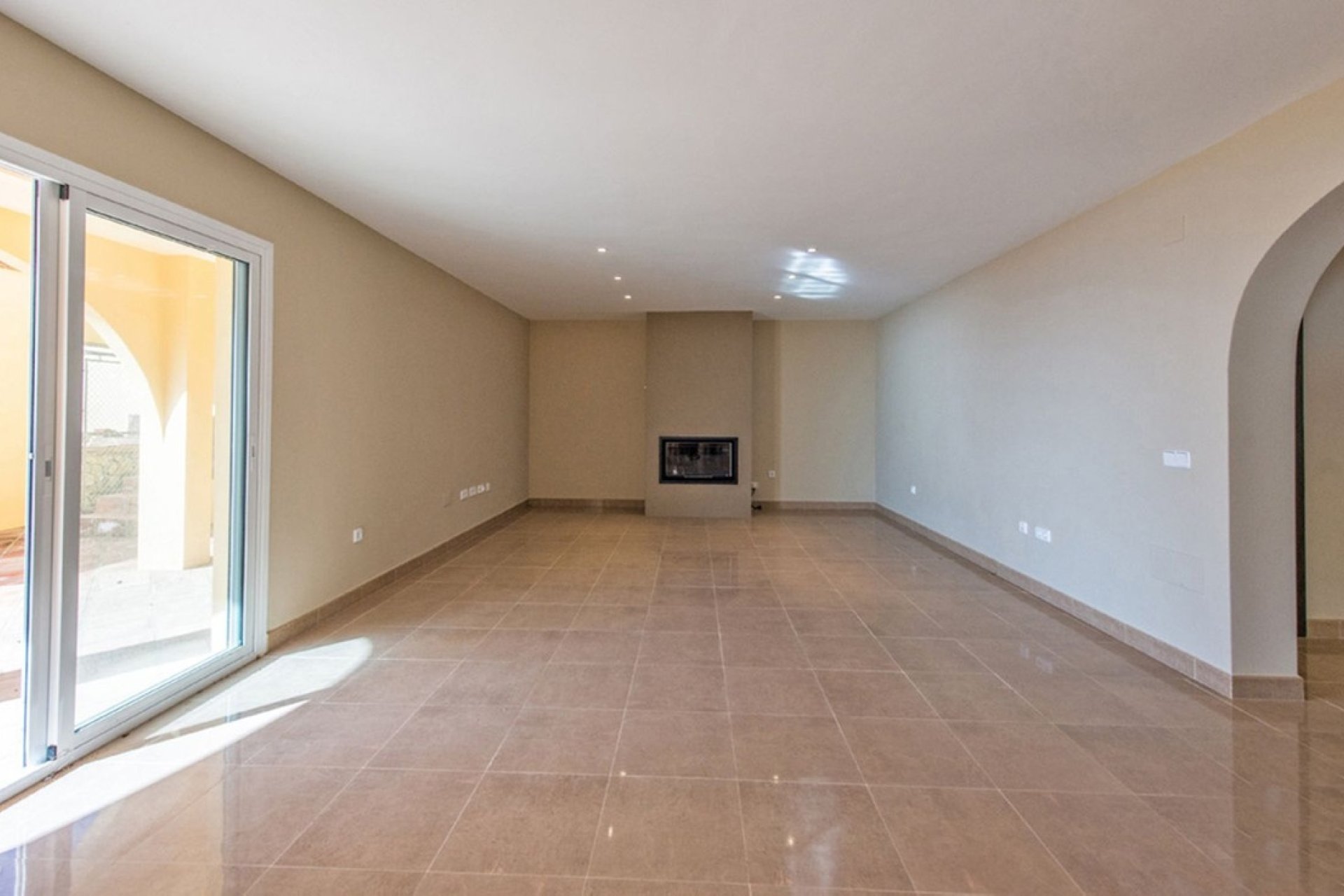 Resale - Villa - Benalmadena - Benalmadena Centro