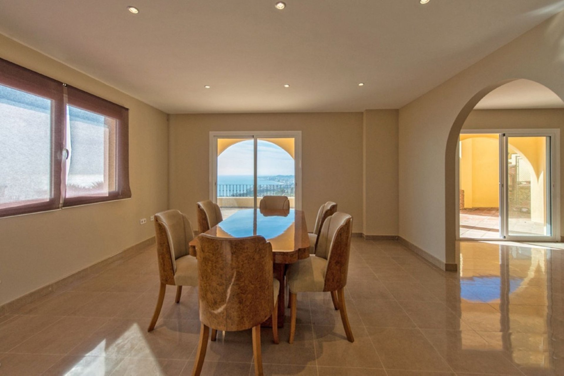 Resale - Villa - Benalmadena - Benalmadena Centro