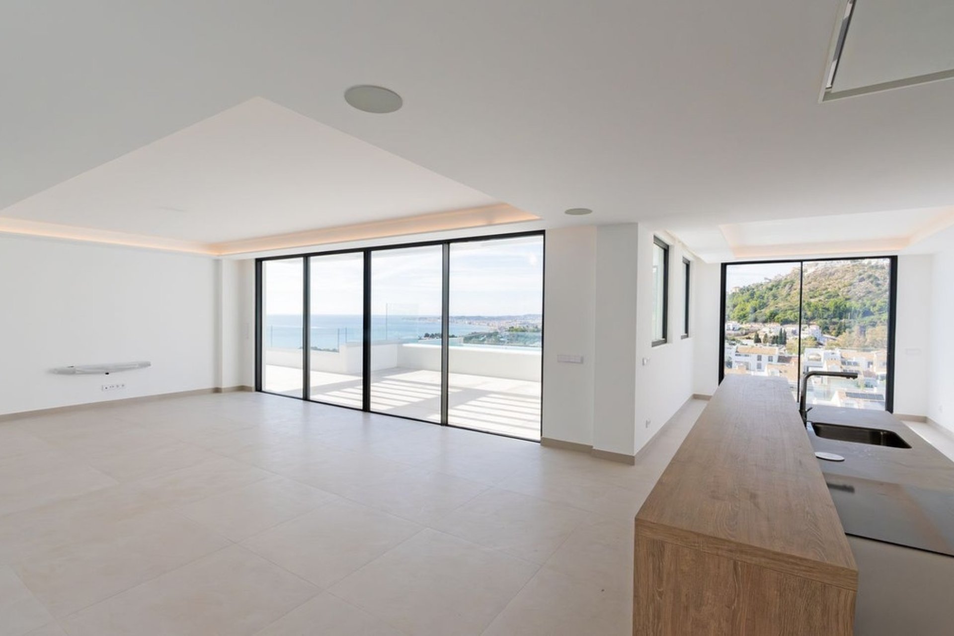 Resale - Villa - Benalmadena - Benalmadena Centro