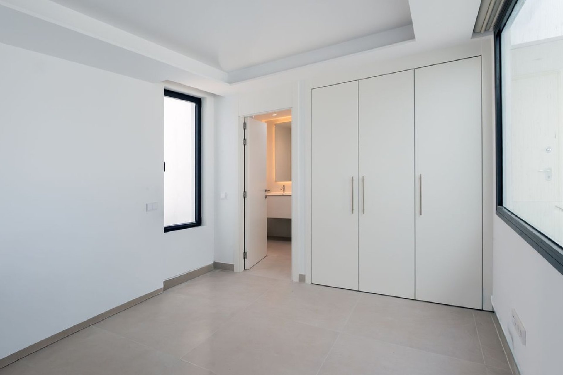 Resale - Villa - Benalmadena - Benalmadena Centro