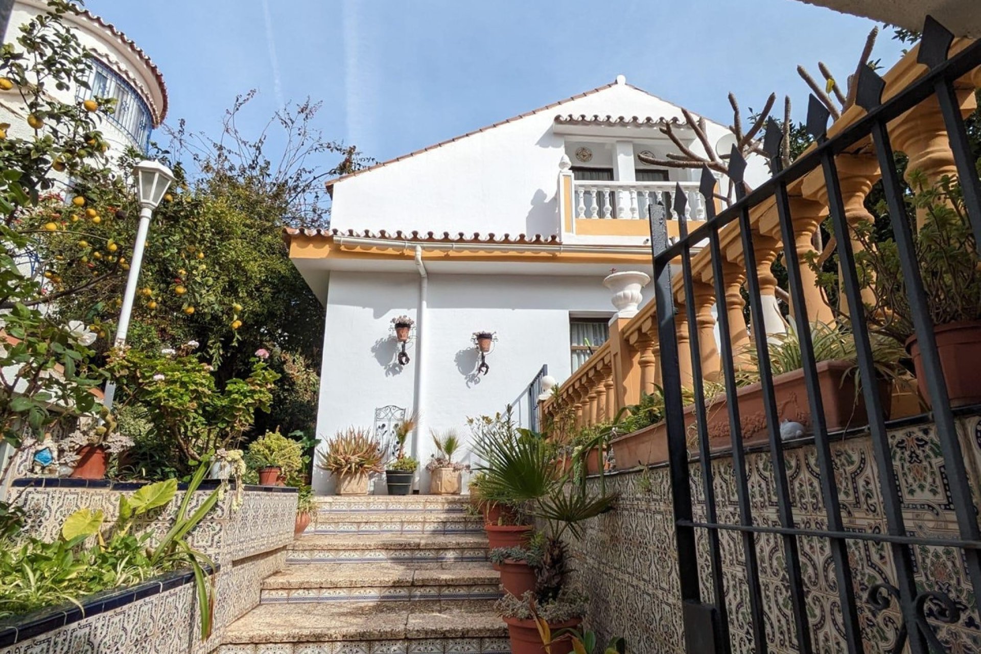 Resale - Villa - Benalmadena - Benalmadena Centro
