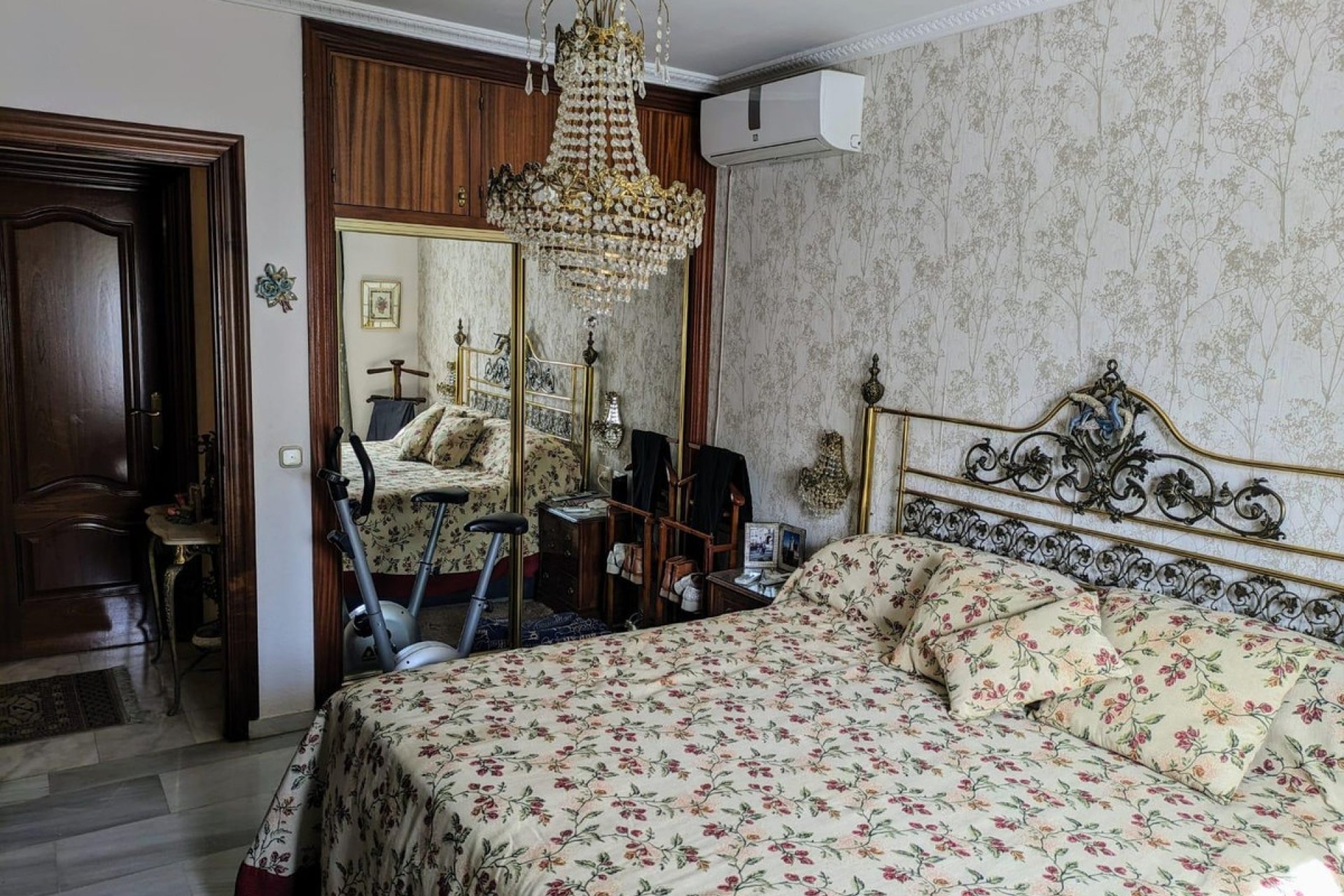 Resale - Villa - Benalmadena - Benalmadena Centro