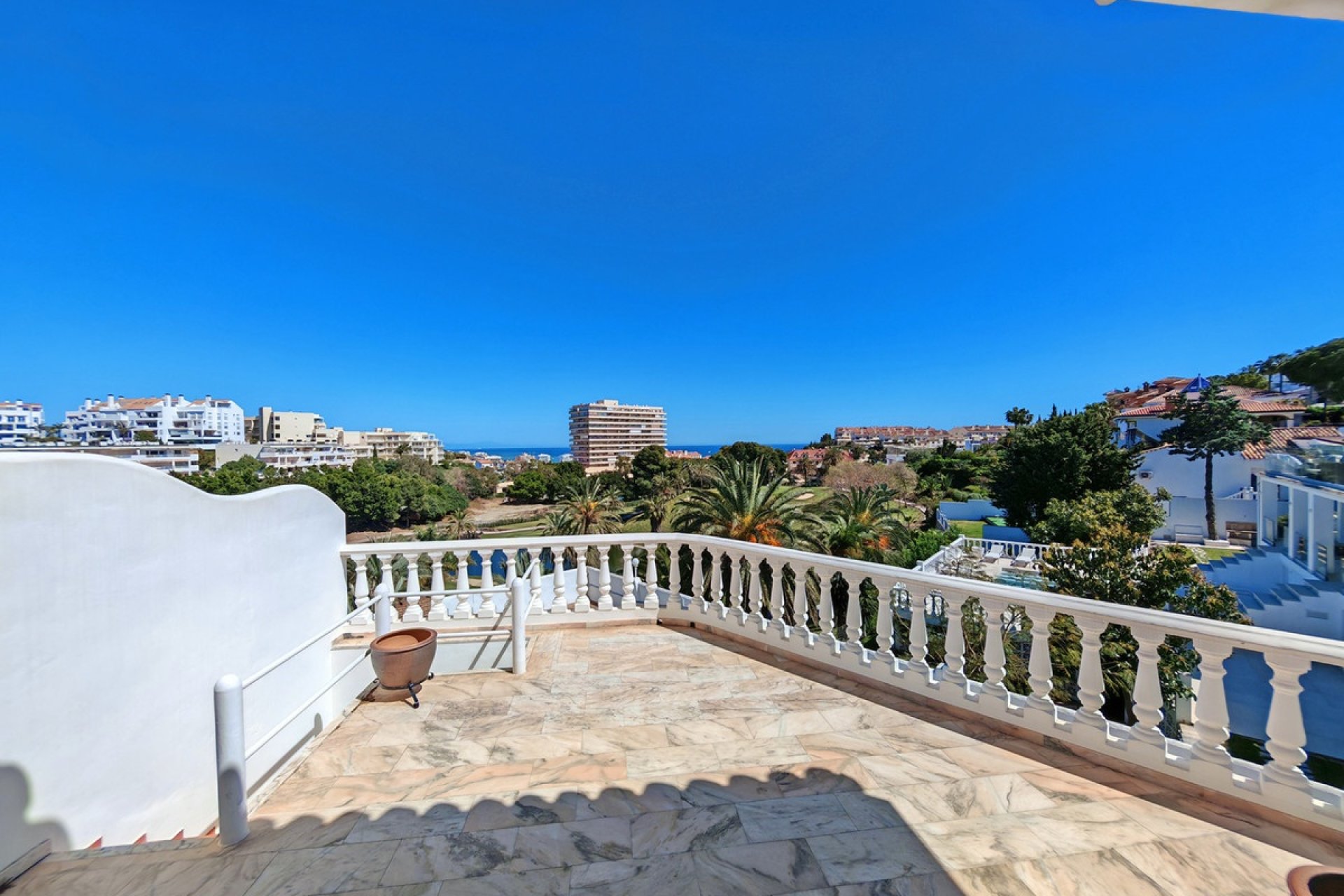 Resale - Villa - Benalmadena - Benalmadena Centro
