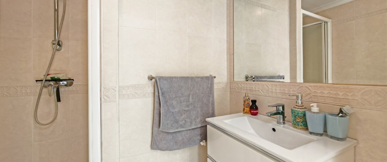 Resale - Villa - Benalmadena - Benalmadena Centro