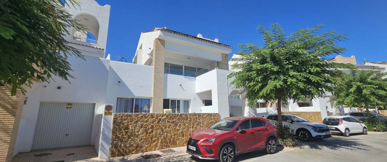 Resale - Villa - Benalmadena - Benalmadena Centro