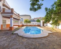 Resale - Villa - Benalmadena - Benalmadena Centro