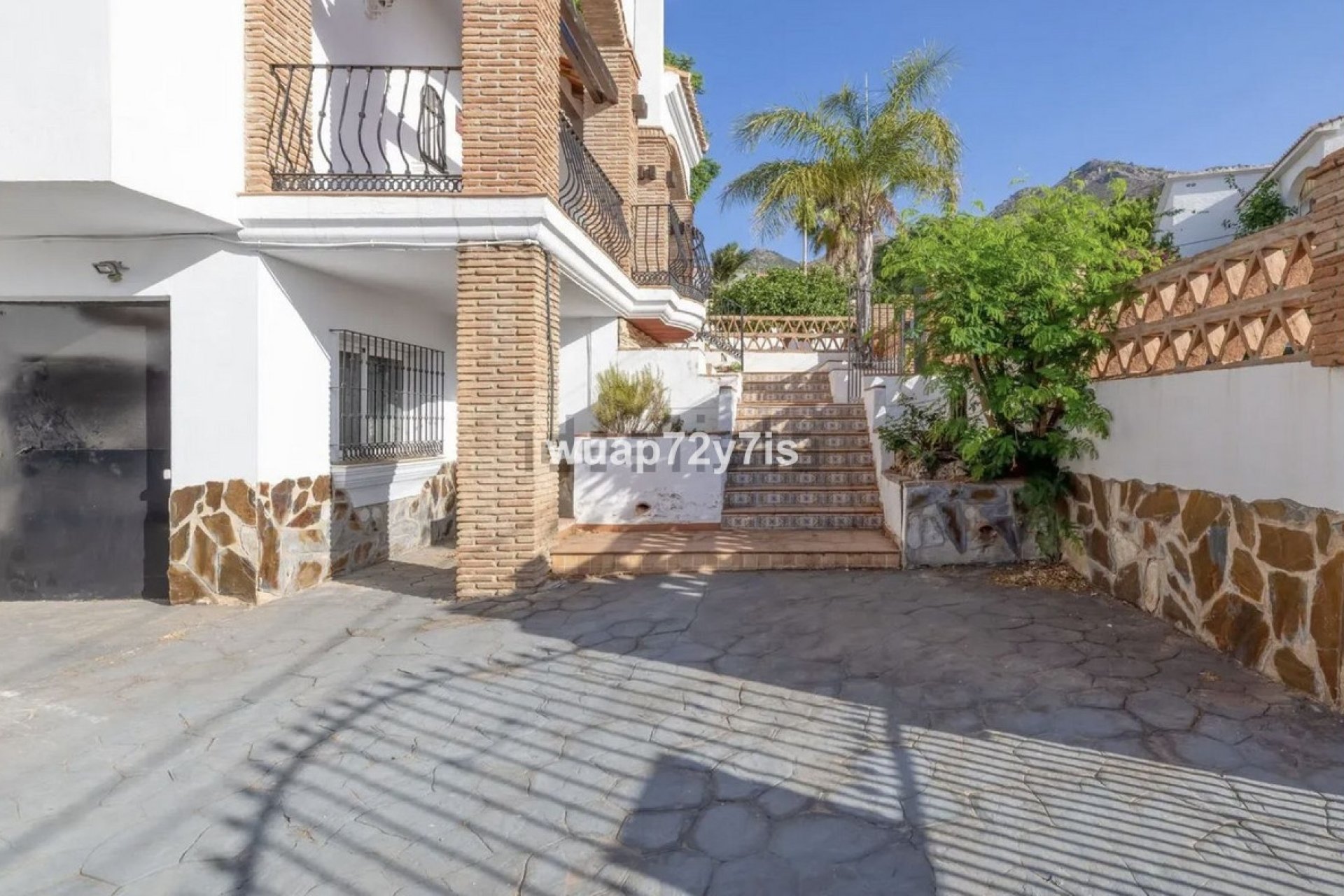Resale - Villa - Benalmadena - Benalmadena Centro