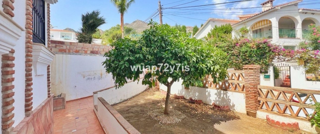 Resale - Villa - Benalmadena - Benalmadena Centro