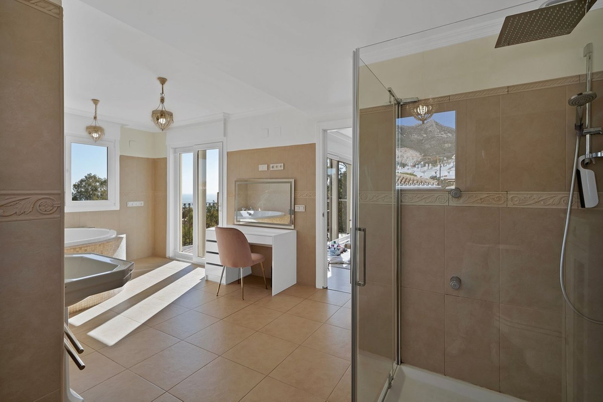 Resale - Villa - Benalmadena - Benalmadena Centro