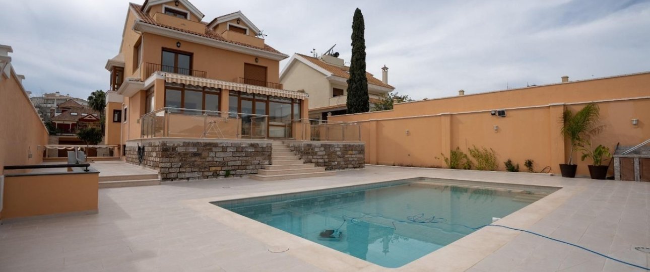 Resale - Villa - Benalmadena - Benalmadena Costa